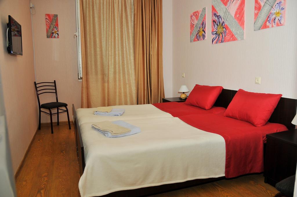 Alma-Ata Hotel Borjomi Oda fotoğraf
