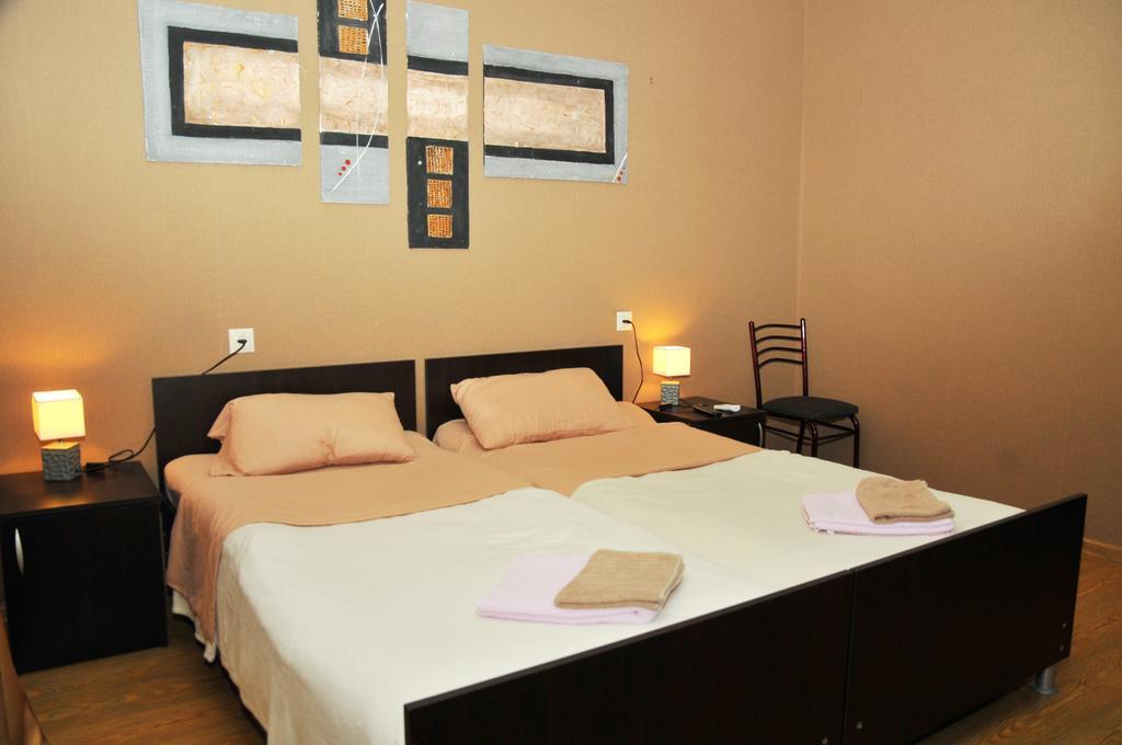 Alma-Ata Hotel Borjomi Oda fotoğraf